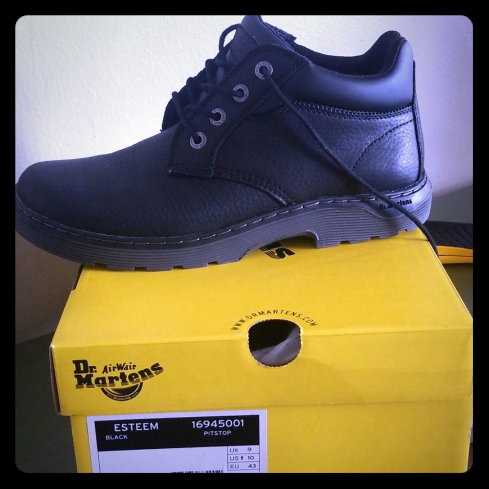 Mens Dr Martens size 10